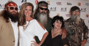 'Duck Dynasty' Star Phil Robertson Has 'No Regrets' About Being 'Canceled' Over Homophobic Comments In 2013 10 495397 origin 1