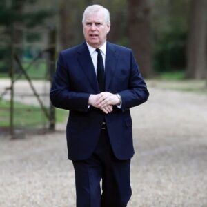 New Photo of Prince Andrew With Ghislaine Maxwell On A Tour Of Queen's Residence For Former Pres. Bill Clinton and Kevin Spacey 4 495780 origin 1