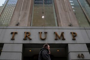 Trump's longtime accounting firm cuts ties, cannot stand behind statements - filing 61 495961 origin 1