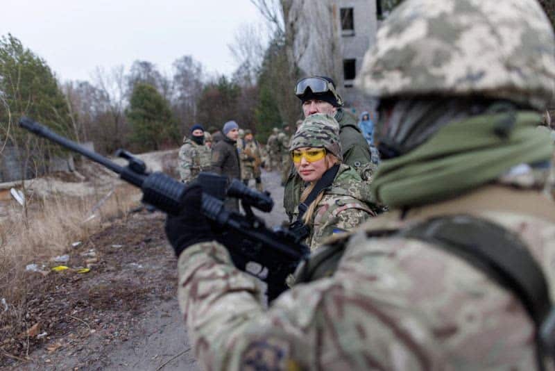 A Ukrainian Reservist Learns Fighting Skills She Hopes Never To Use 2 496771 496771 origin 1 1