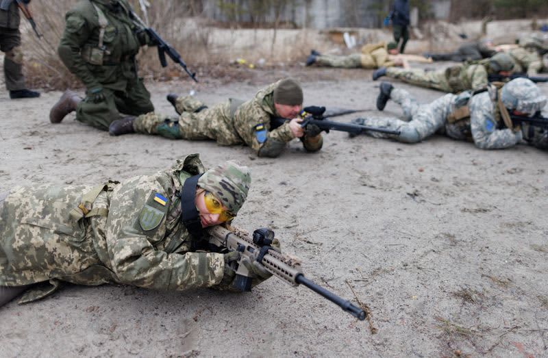 A Ukrainian Reservist Learns Fighting Skills She Hopes Never To Use 3 496771 496771 origin 1 2