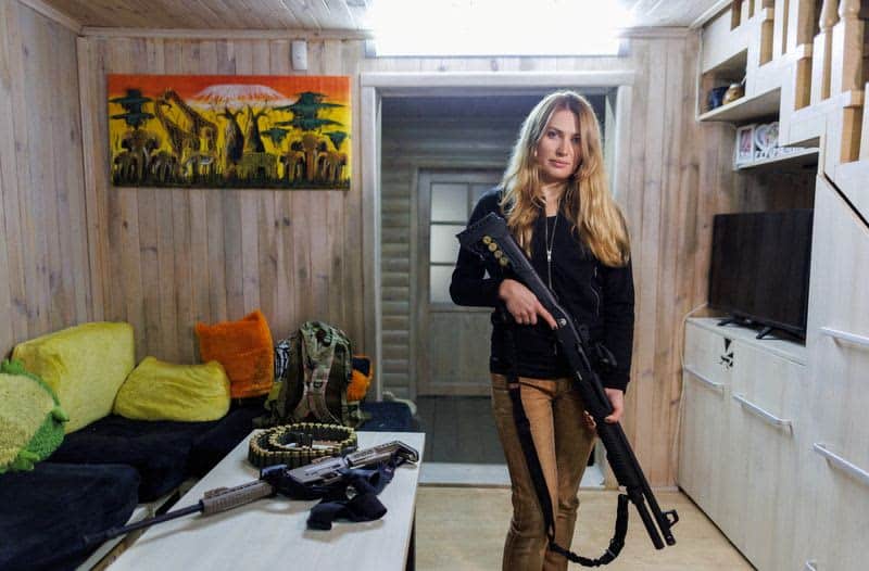 A Ukrainian Reservist Learns Fighting Skills She Hopes Never To Use 1 496771 origin 1
