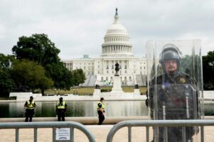 Accused U.S. Capitol rioter wanted to drag Pelosi from building, prosecutor says 4 498036 origin 1