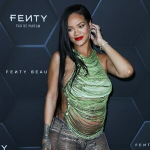 Rihanna to launch lingerie firm on the stock market 8 500114 origin 1