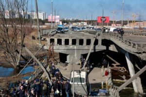 Ukraine's Zelenskiy defiant as Russian forces, despite setbacks, regroup near Kyiv 68 500136 origin 1