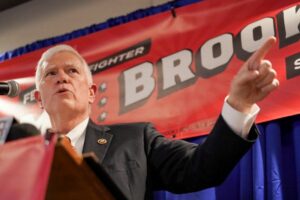 Trump withdraws endorsement of Mo Brooks in U.S. Senate race 4 502907 origin 1