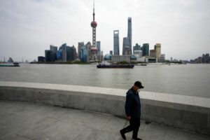 Shanghai locks down as COVID surges in China's financial hub 10 504000 origin 1