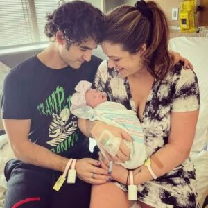 Darren Criss welcomes first child with Mia Swier 24 508550 origin 1