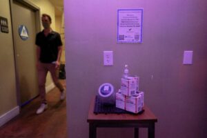 ‘We’re done with dead kids’: U.S. bars hand out free fentanyl tests 8 509408 origin 1
