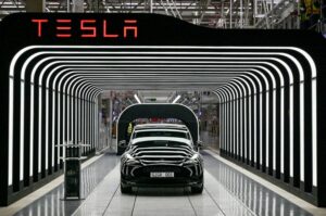 Tesla loses $126 billion in value amid Musk Twitter deal funding concern 6 511089 origin 1