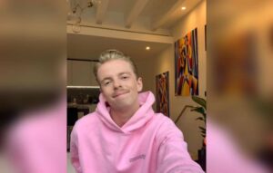 A Star On The Rise! Boy George Protégé Jamie Hannah Drops 'Flowers' Music Video — Watch Here! 18 511628 origin 1