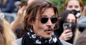 Johnny Depp Laughs Uncontrollably In Court After Bodyguard Makes Junk Joke During Amber Heard Trial 18 512113 origin 1