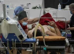 Ukrainian hospital works overtime as trauma trains evacuate war-wounded 12 518305 origin 1