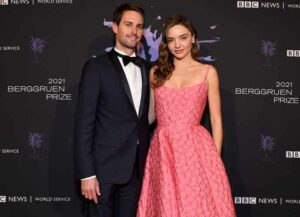 Evan Spiegel & Miranda Kerr Pay Off $10 Million In Loans Of Otis College’s Graduating Class 4 523468 origin 1