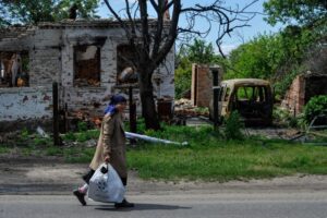 Ukraine, Russia exchange hundreds of fallen soldiers at front 10 583697 origin 1