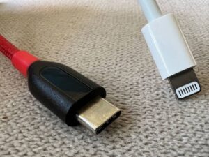 EU clinches agreement on universal phone chargers for 2024 10 584396 origin 1