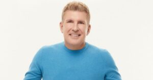 Todd Chrisley Gets Surprise Visit From Daughter Savannah While On House Arrest 16 585365 origin 1