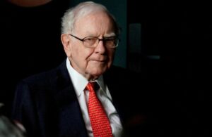 Warren Buffett charity lunch fetches record winning bid of $19 million 6 586692 origin 1