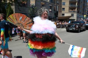 Chicago Pride Parade steps off for the first time since 2019 amid concerns over future of LGBTQ+ rights 4 589111 origin 1