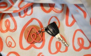 Airbnb permanently banning parties in all accommodations 26 589655 origin 1