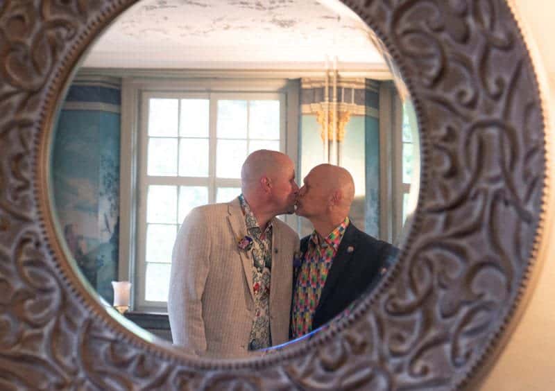 In Switzerland, first same-sex couples say "I do" 19 592065 origin 1