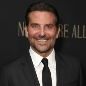 Bradley Cooper 'dating political aide Huma Abedin' 4 594850 origin 1