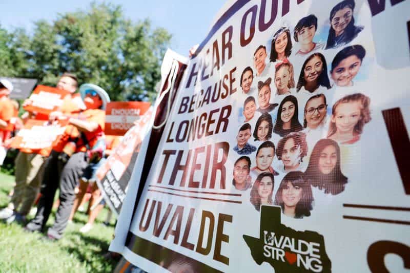 Video shows police response in Uvalde shooting was 'indefensible,' Cruz says 33 595236 595236 origin 1 3