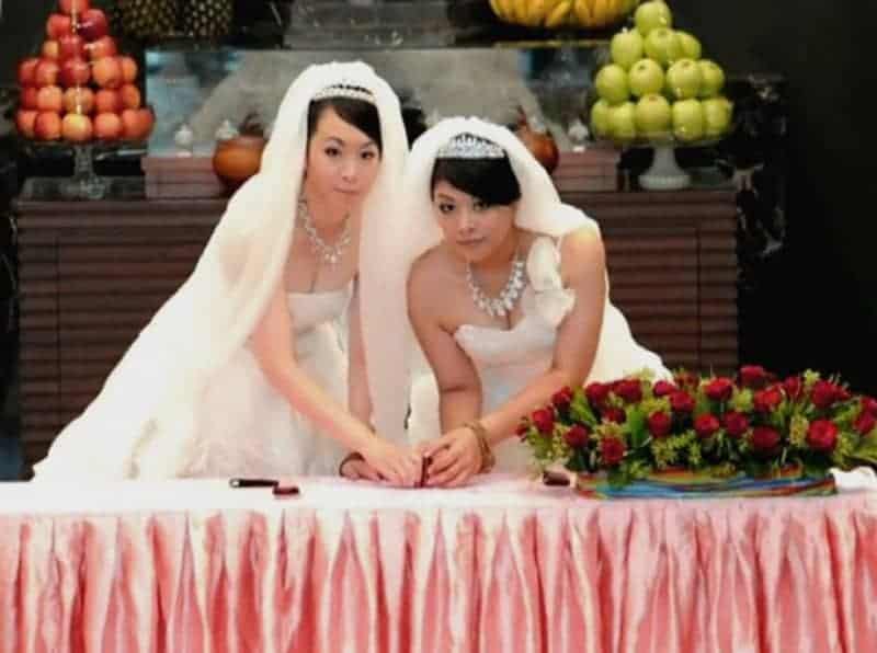 Legal experts expect major chaos if the Supreme Court overturns Obergefell 7 595513 origin 1