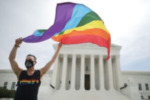 Heidi Stevens: The world is on fire. Why are we debating people's right to marry who they love? 4 601979 origin 1