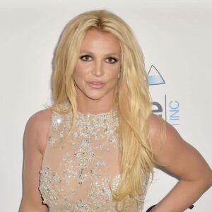 Britney Spears is said to be delayed by a paper shortage 8 629177 origin 1