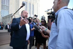 Mistrial denied as jury weighs damages against Alex Jones in Sandy Hook defamation trial 8 634553 origin 1