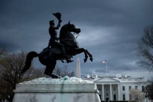Lightning strike near White House kills two people 8 634896 origin 1
