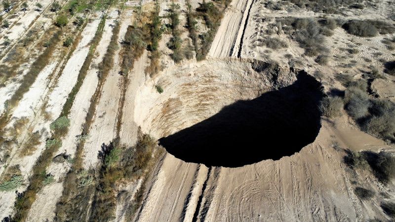 Chile sinkhole grows large enough to swallow France's Arc de Triomphe 45 635173 origin 1