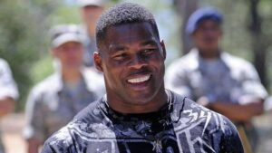 Herschel Walker plays the victim over 'past mental health' issues in an attempt to erase scandals 52 636594 origin 1