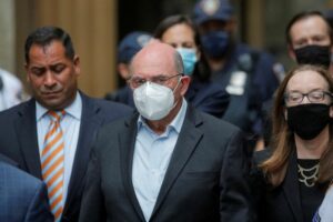 Trump Org ex-CFO nears plea deal ahead of New York tax fraud trial -New York Times 4 636779 origin 1