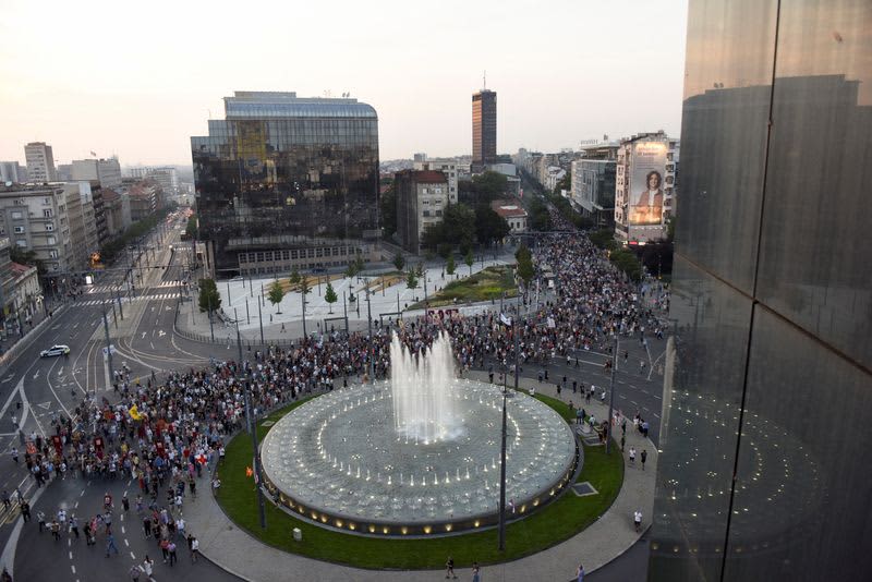 Protesters march in Belgrade against planned gay Pride event 77 639150 639150 origin 1 5
