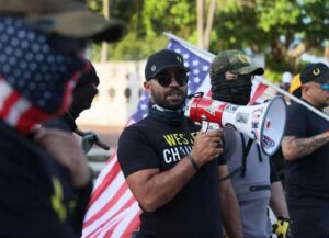 Straight Pride Protesters Fight With LGBTQ & Pro-Choice Group Outside Of California Abortion Clinic 16 640268 origin 1