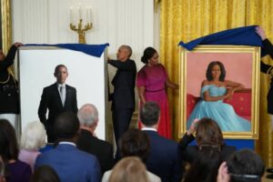 Obamas get their White House portraits after Trump snub 8 641474 origin 1