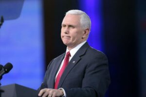 Critics again forced to remind ‘complete sycophant’ Mike Pence Trump ‘wanted to see you hanged by a violent mob’ 34 642083 origin 1