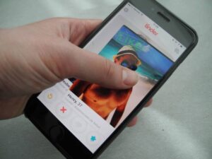 The swipe revolution: How Tinder transformed dating in one decade 36 642224 origin 1