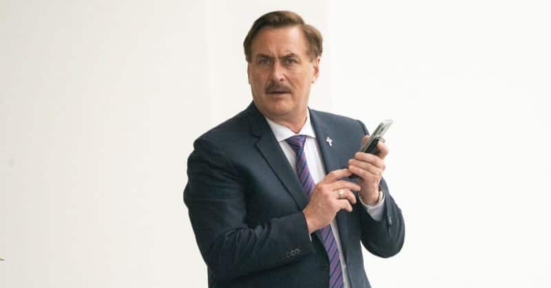 Mike Lindell – The CEO Of My Pillow & Outspoken Donald Trump Supporter – Says FBI SEIZED His Phone 15 642735 642735 origin 1 3