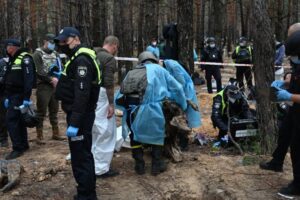 EU calls for war crime tribunal over mass graves in Ukraine 8 643070 origin 1