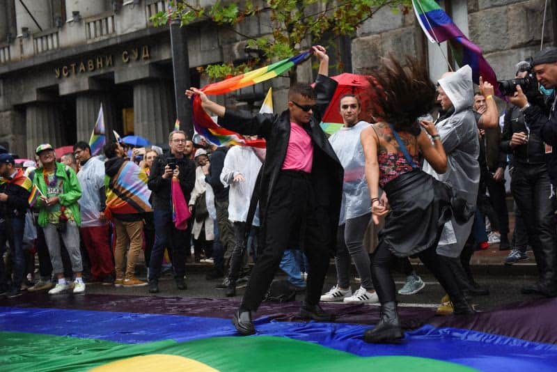 Police Clash With Right-Wing Protesters At Lgbtq March In Serbia 2 643115 643115 origin 1 1