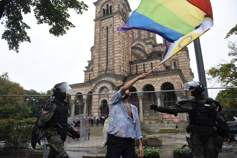 Police Clash With Right-Wing Protesters At Lgbtq March In Serbia 3 643115 643115 origin 1 2