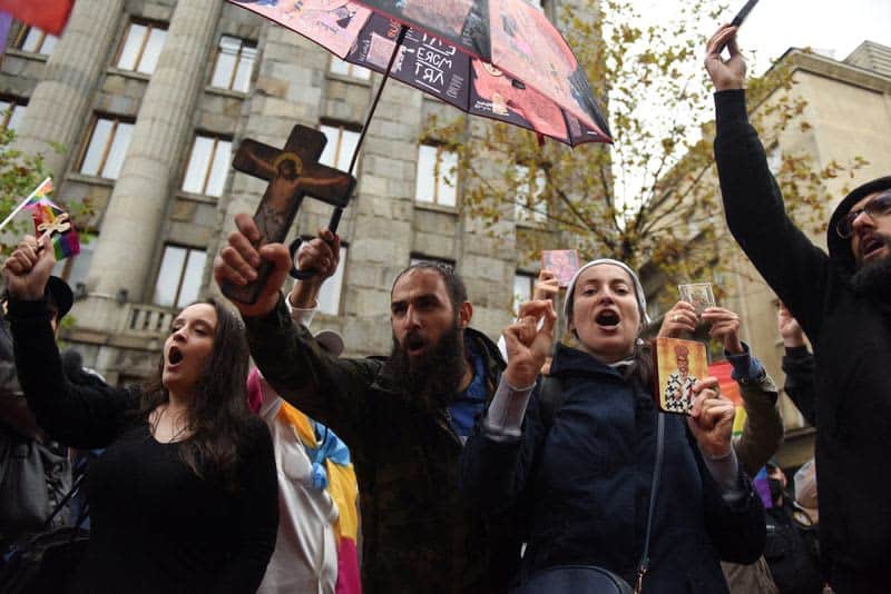 Police Clash With Right-Wing Protesters At Lgbtq March In Serbia 4 643115 643115 origin 1 3