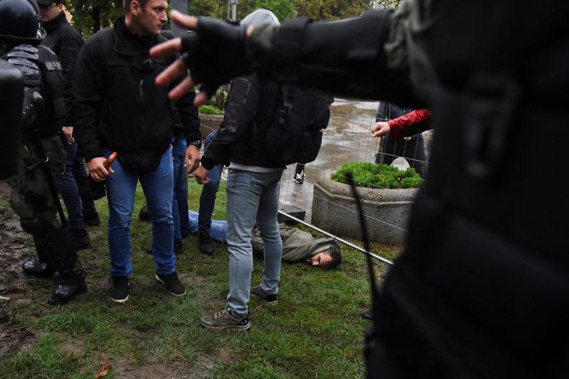 Police Clash With Right-Wing Protesters At Lgbtq March In Serbia 5 643115 643115 origin 1 4