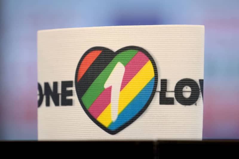 No Rainbow: German Debate On 'One-Love' World Cup Captain'S Armband 1 644223 origin 1