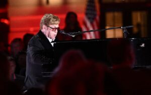 Elton John, a Trump favorite, sings at Biden White House 4 644421 origin 1