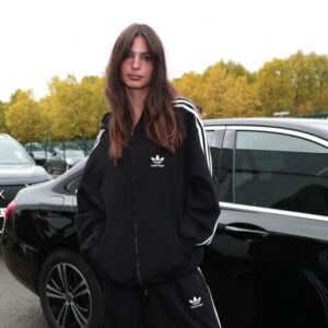 Emily Ratajkowski appears to have come out as bisexual on TikTok 4 647414 origin 1