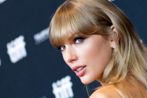 As elections near, Taylor Swift and sex tapes on the US campaign trail 42 649507 origin 1